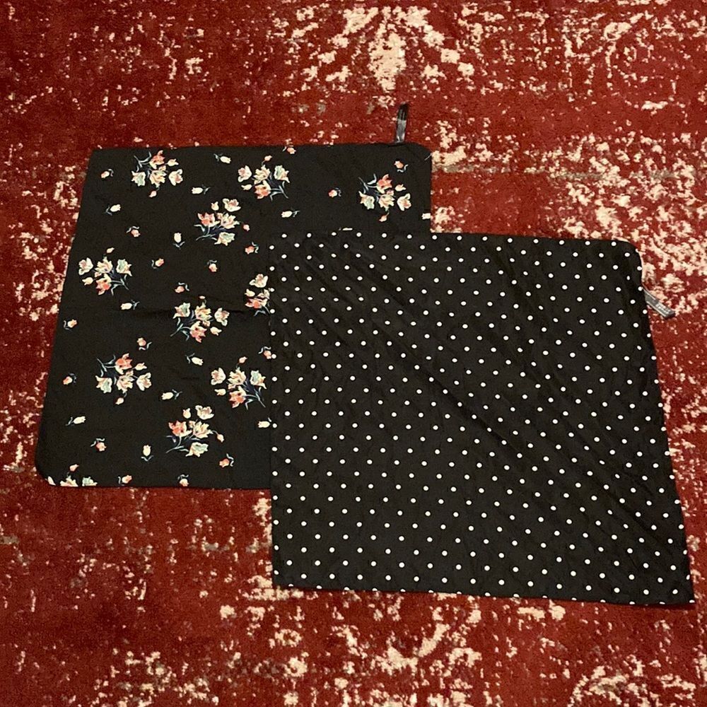 Set of 2 Handkerchiefs NWOT